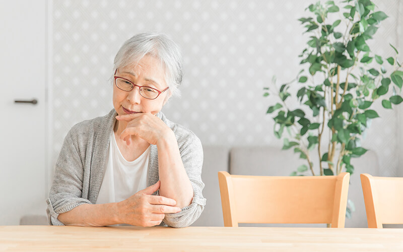 親が認知症になると、売却・名義変更ができなくなる？